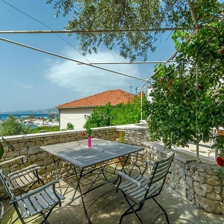 Apartments Doria - 20M From Beach Трогир Екстериор снимка