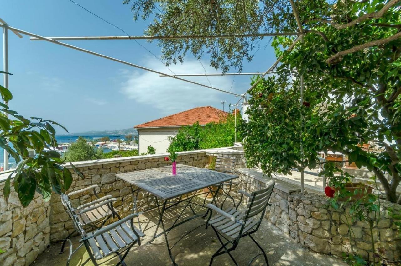 Apartments Doria - 20M From Beach Трогир Екстериор снимка