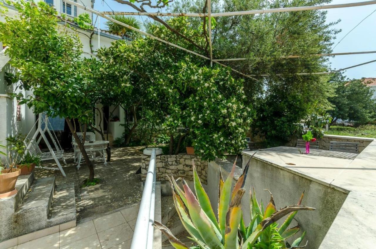 Apartments Doria - 20M From Beach Трогир Екстериор снимка
